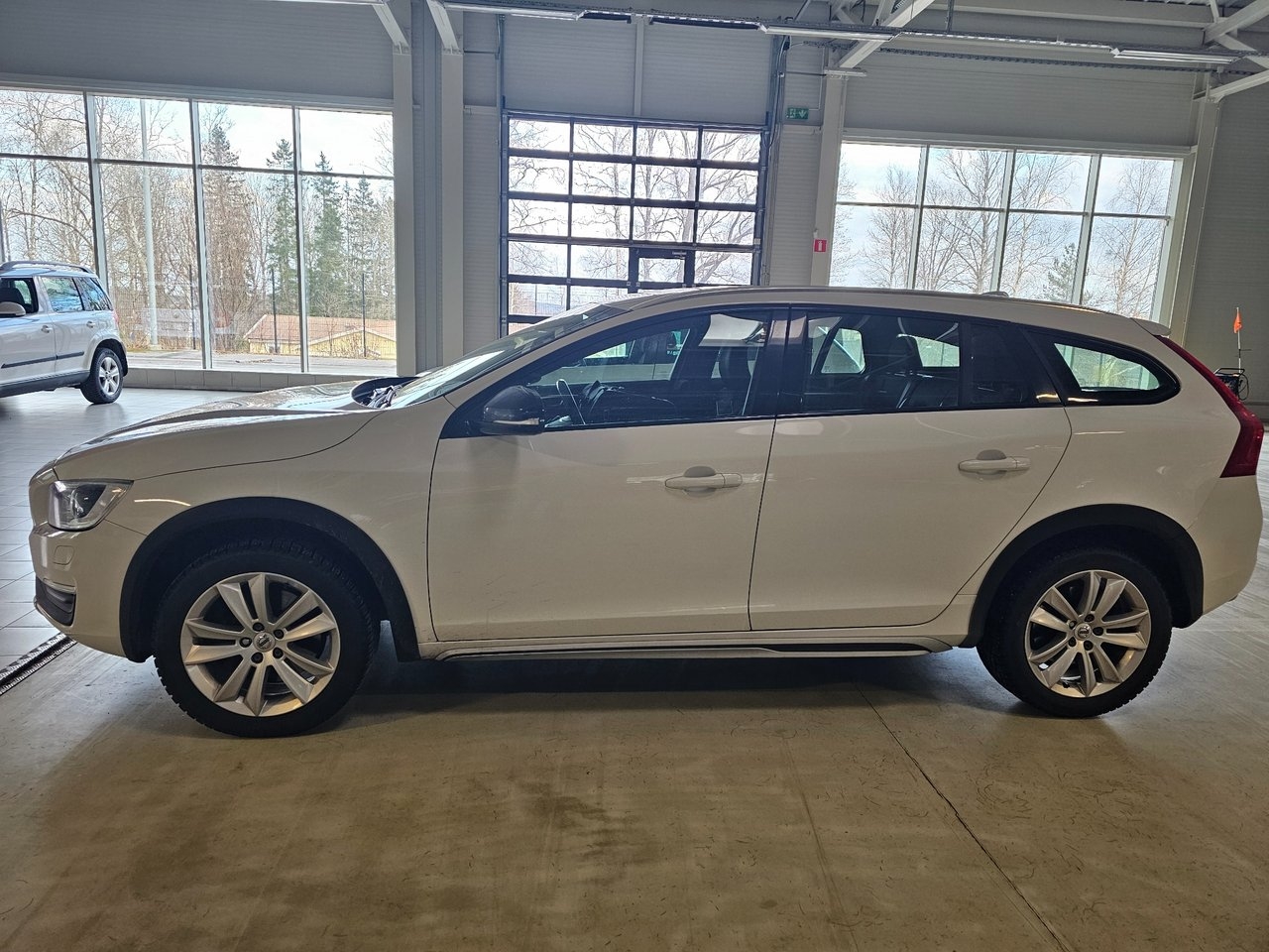 Volvo V60 Cross Country 2017, bild 5/10