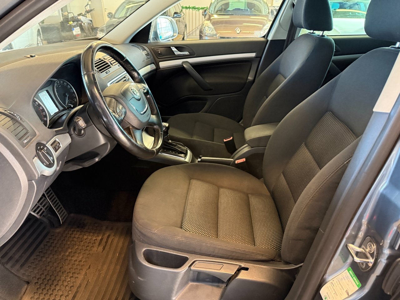 Skoda Octavia Scout 2.0 TDI 4x4 2013, bild 6/10