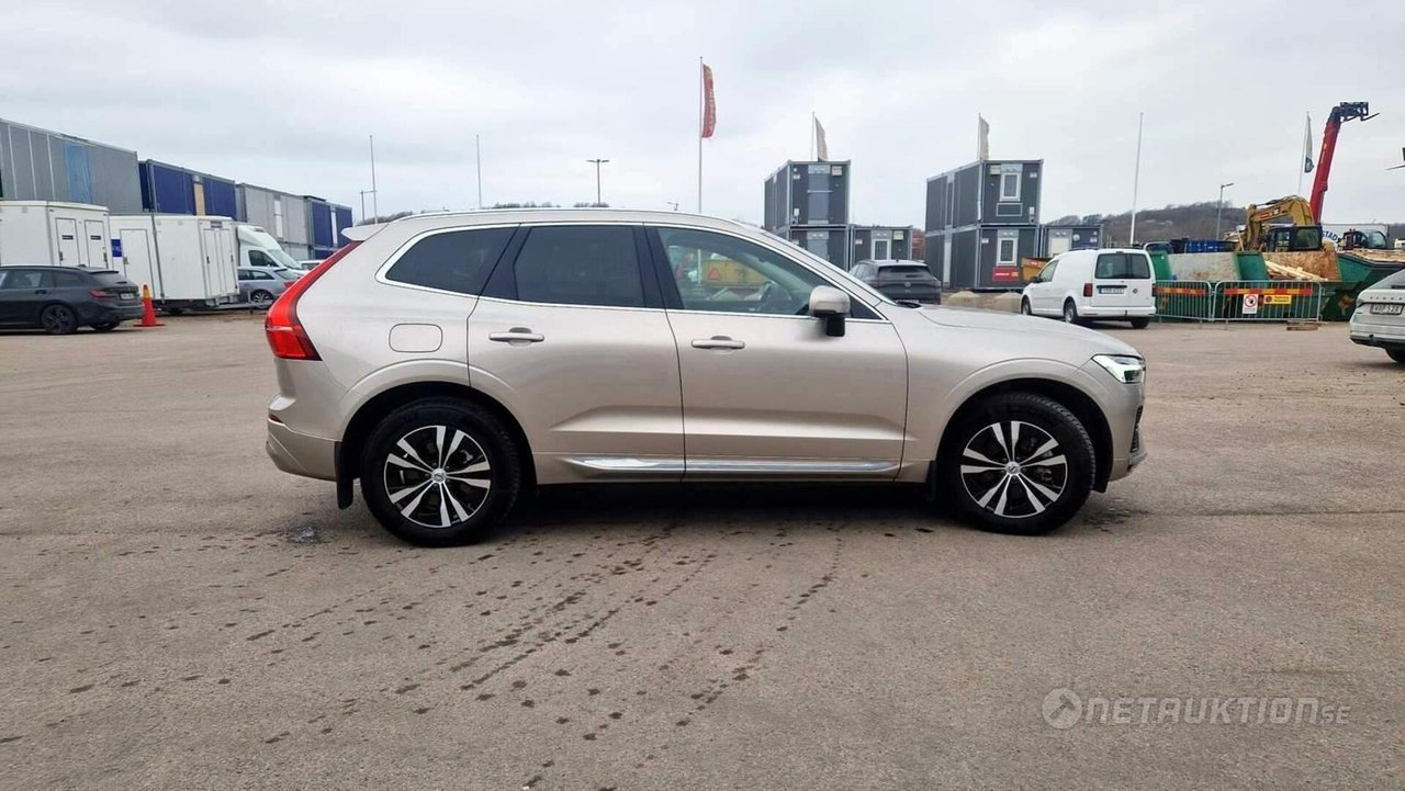 Volvo XC60 2023, bild 2/10