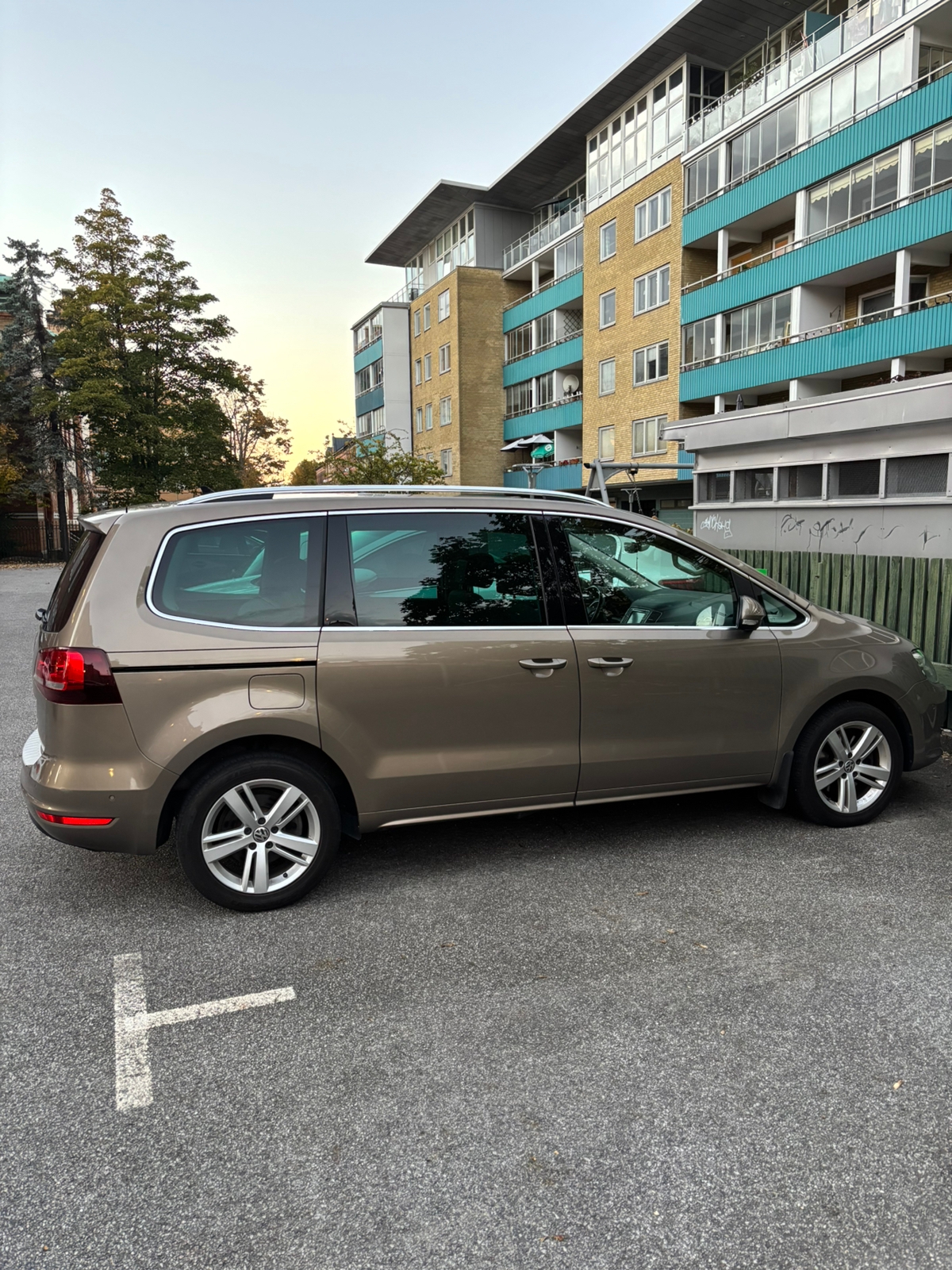 Volkswagen Sharan 2018, bild 4/10