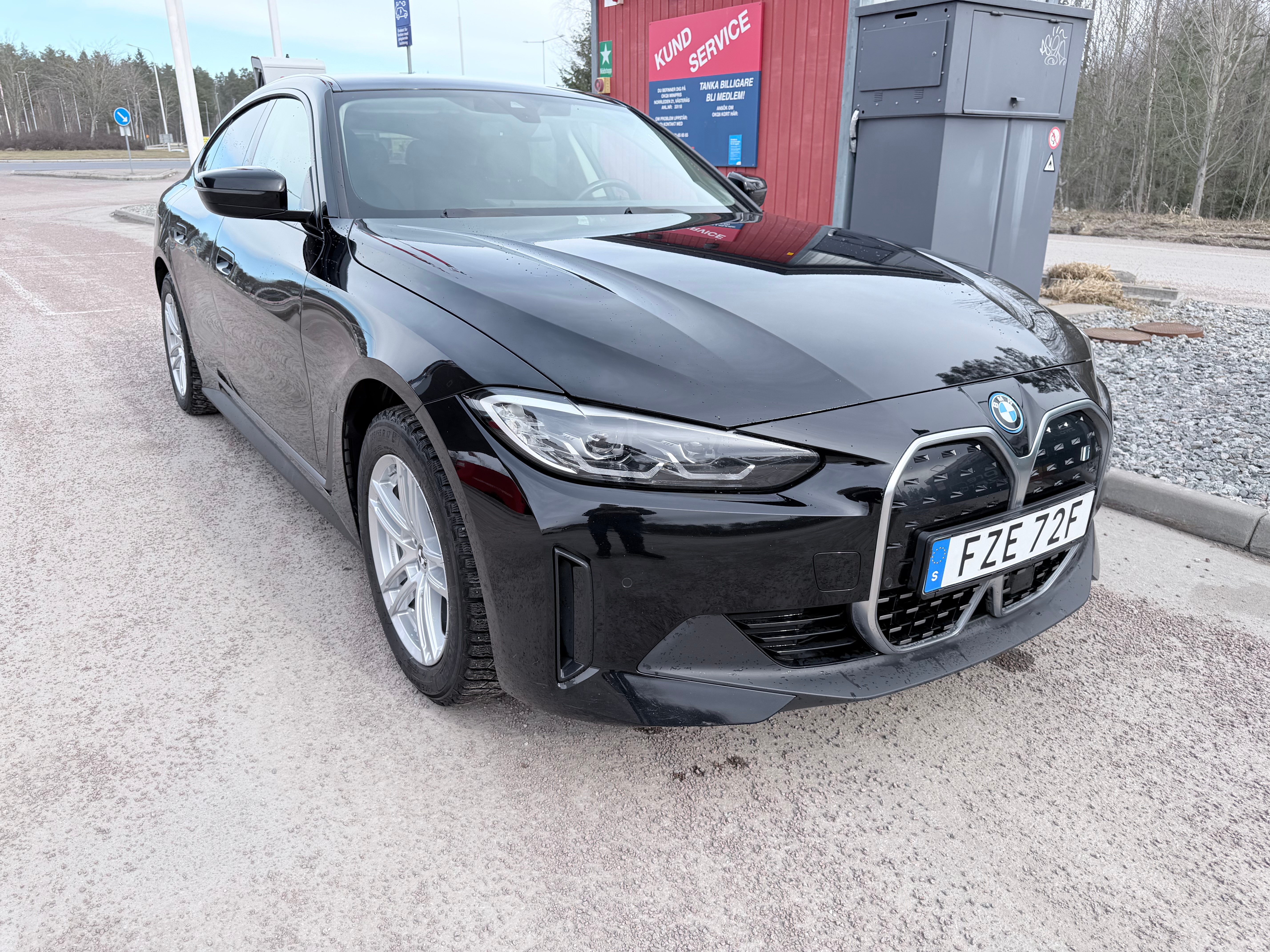BMW i4