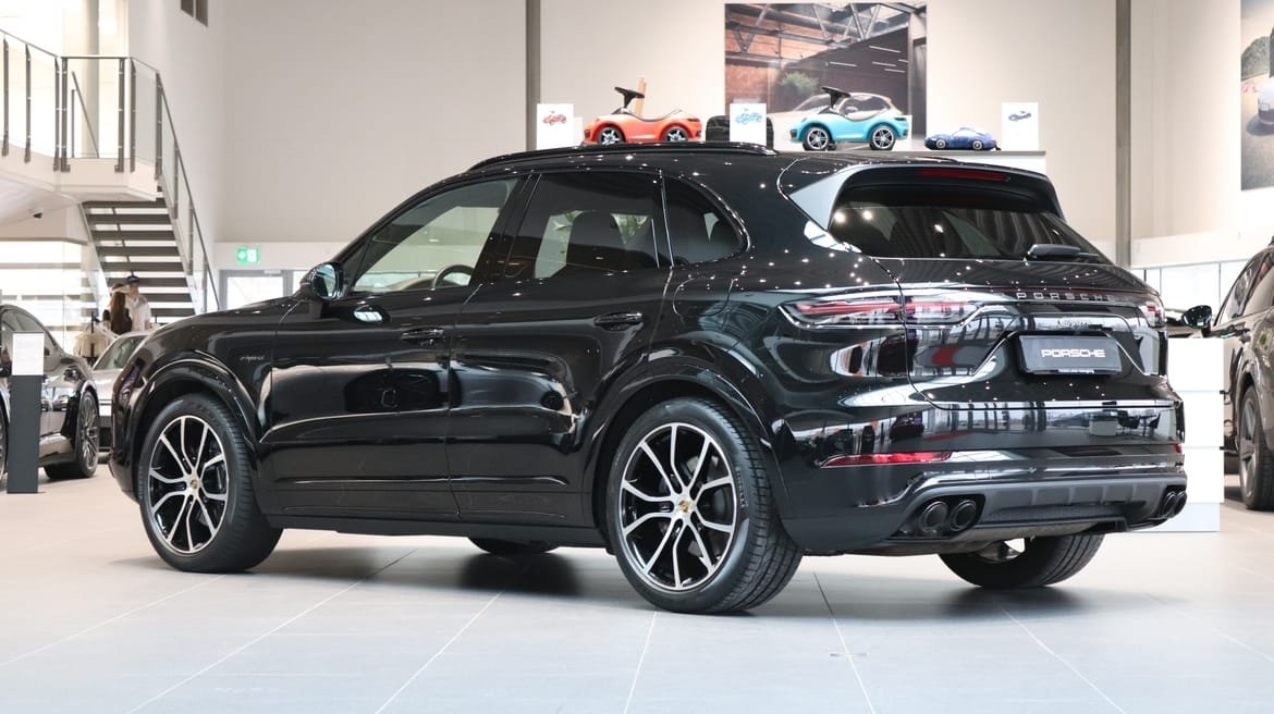 Porsche Cayenne Platinum Edition 2023, bild 2/10