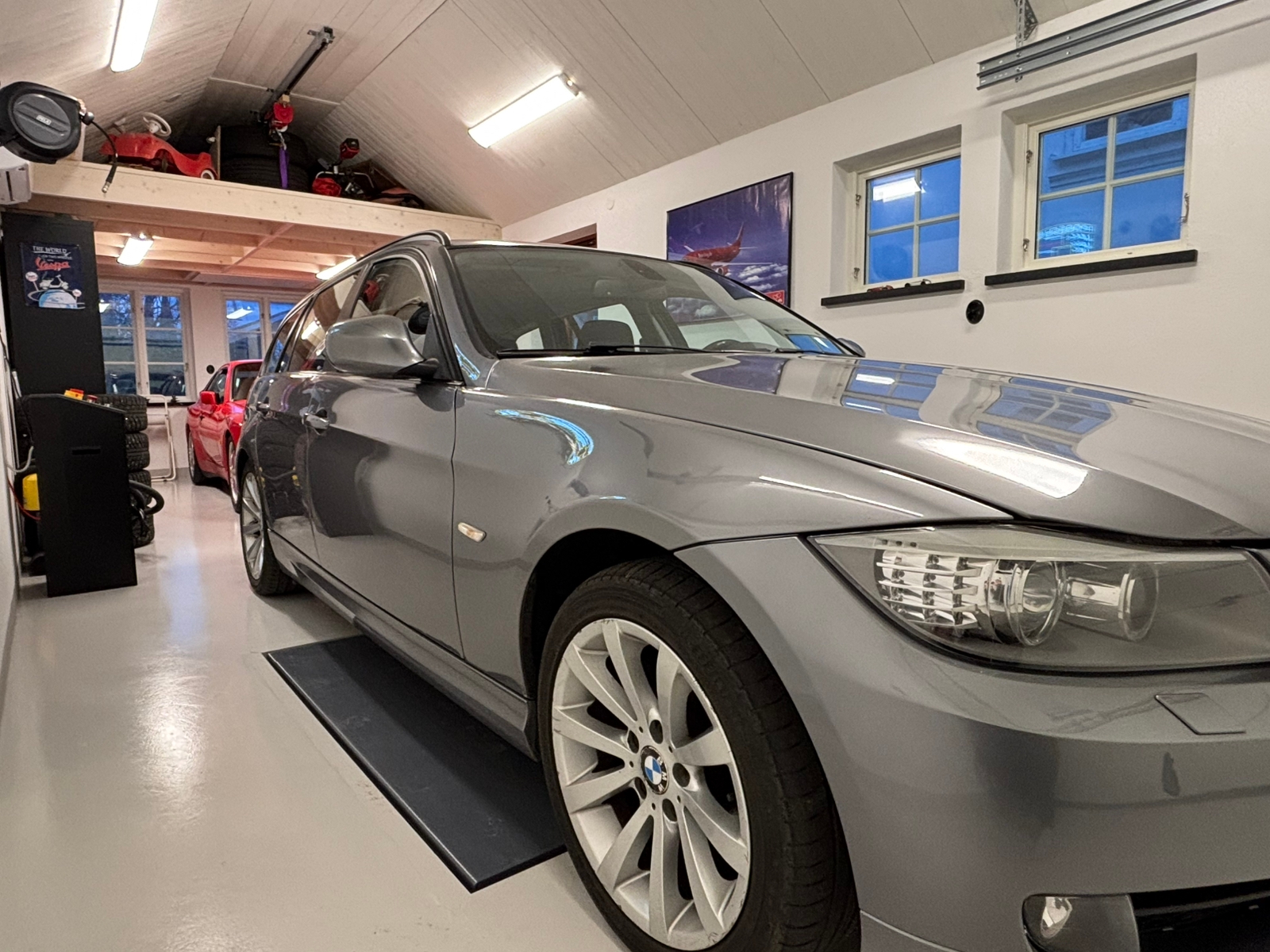 BMW 320 d Touring Manuell 2011, bild 3/10