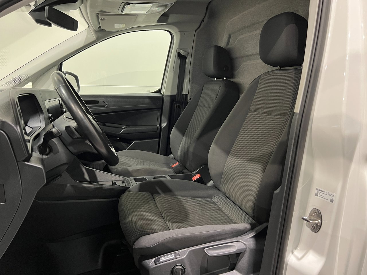 Volkswagen Caddy 2023, photo 7/10