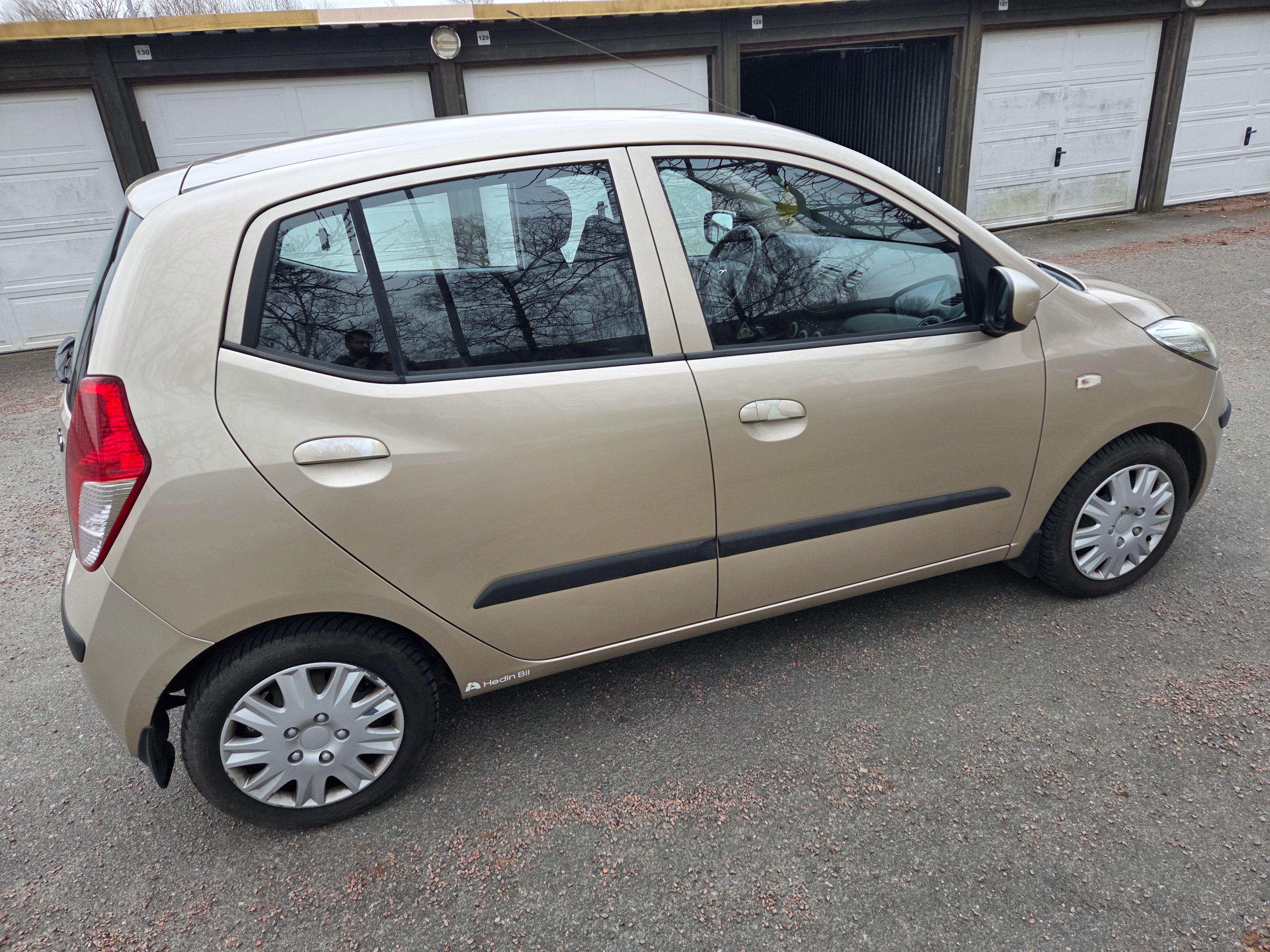 Hyundai i10 1.1 iRDE Manuell 2010, bild 3/5