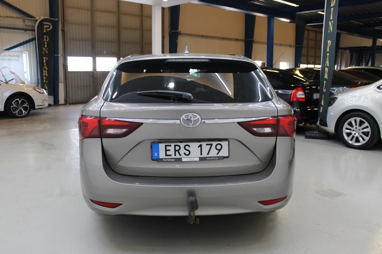Toyota Avensis 2015, bild 5/12