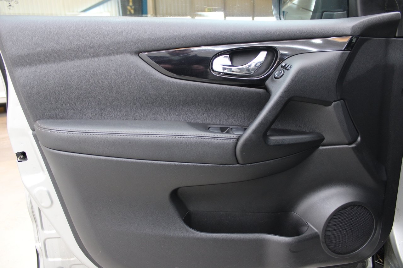 Nissan Qashqai 1.6dCi Automat 2015, bild 7/14