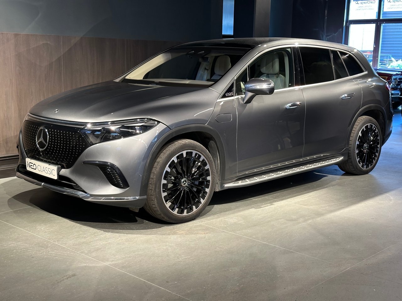 Mercedes-Benz EQS SUV 2023, photo 2/25
