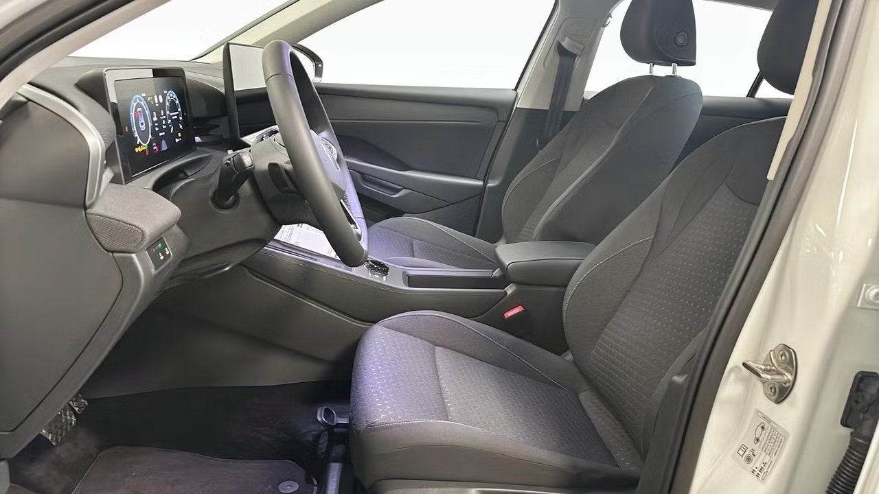 Volkswagen T-Roc 1.5 ETSI 150 HK DSG7 2026, bild 4/5