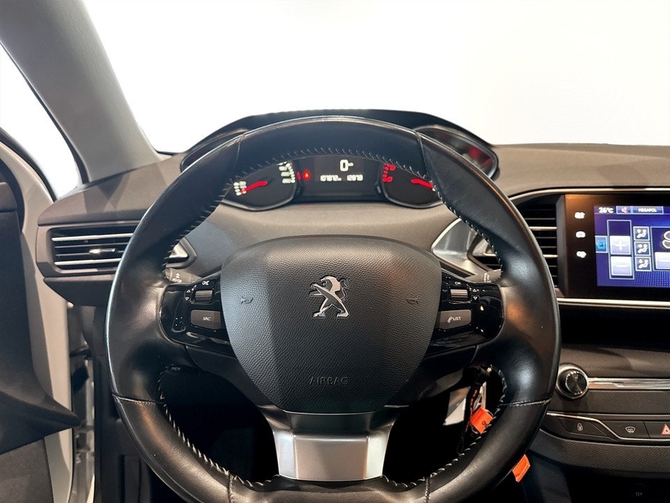 Peugeot 308 2017, bild 7/10