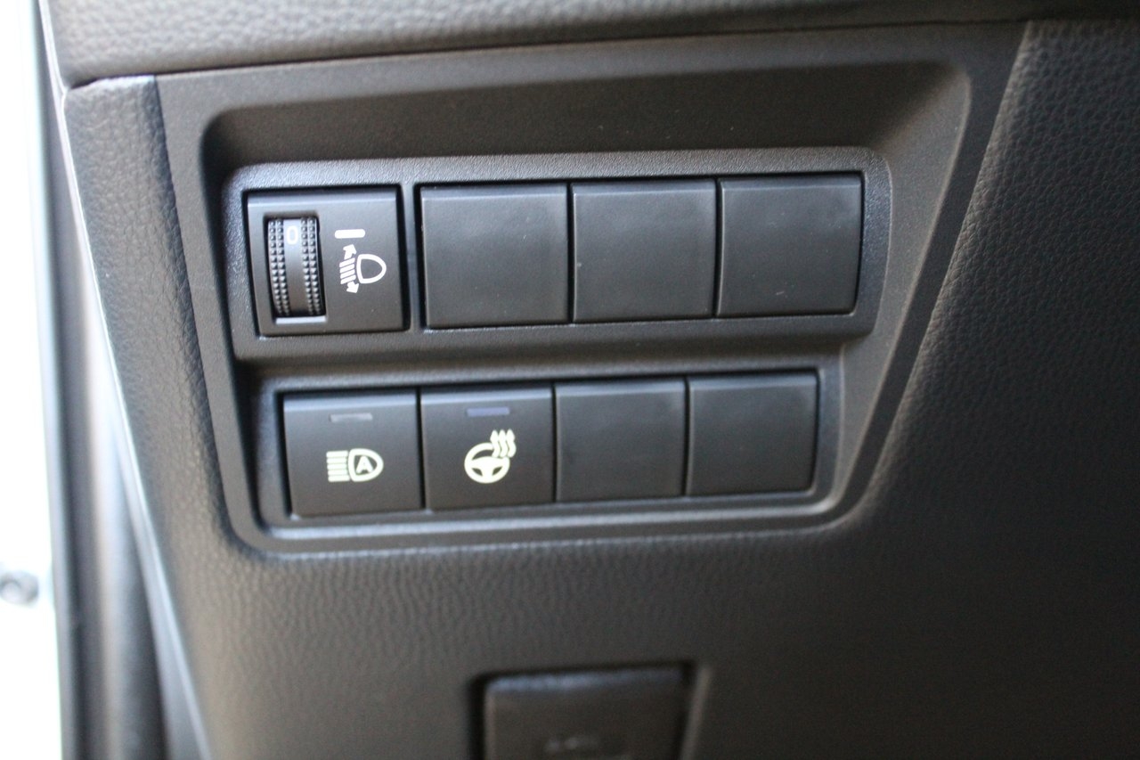 Mazda 2 Hybrid 116 hk, Exclusive-line 2026, bild 6/8