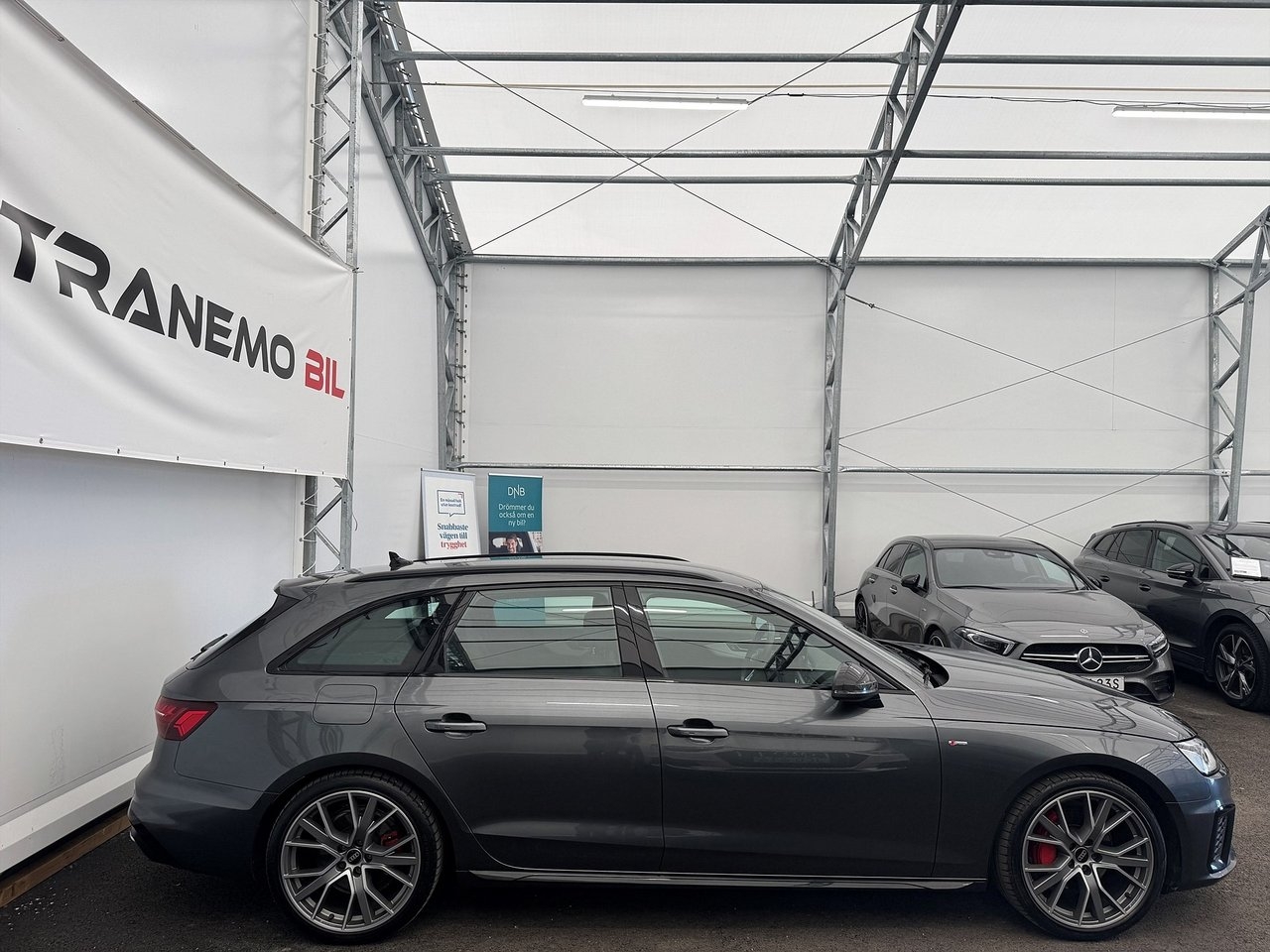 Audi A4 2023, bild 4/33