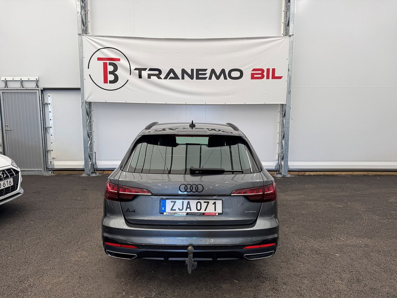 Audi A4 2023, bild 6/33