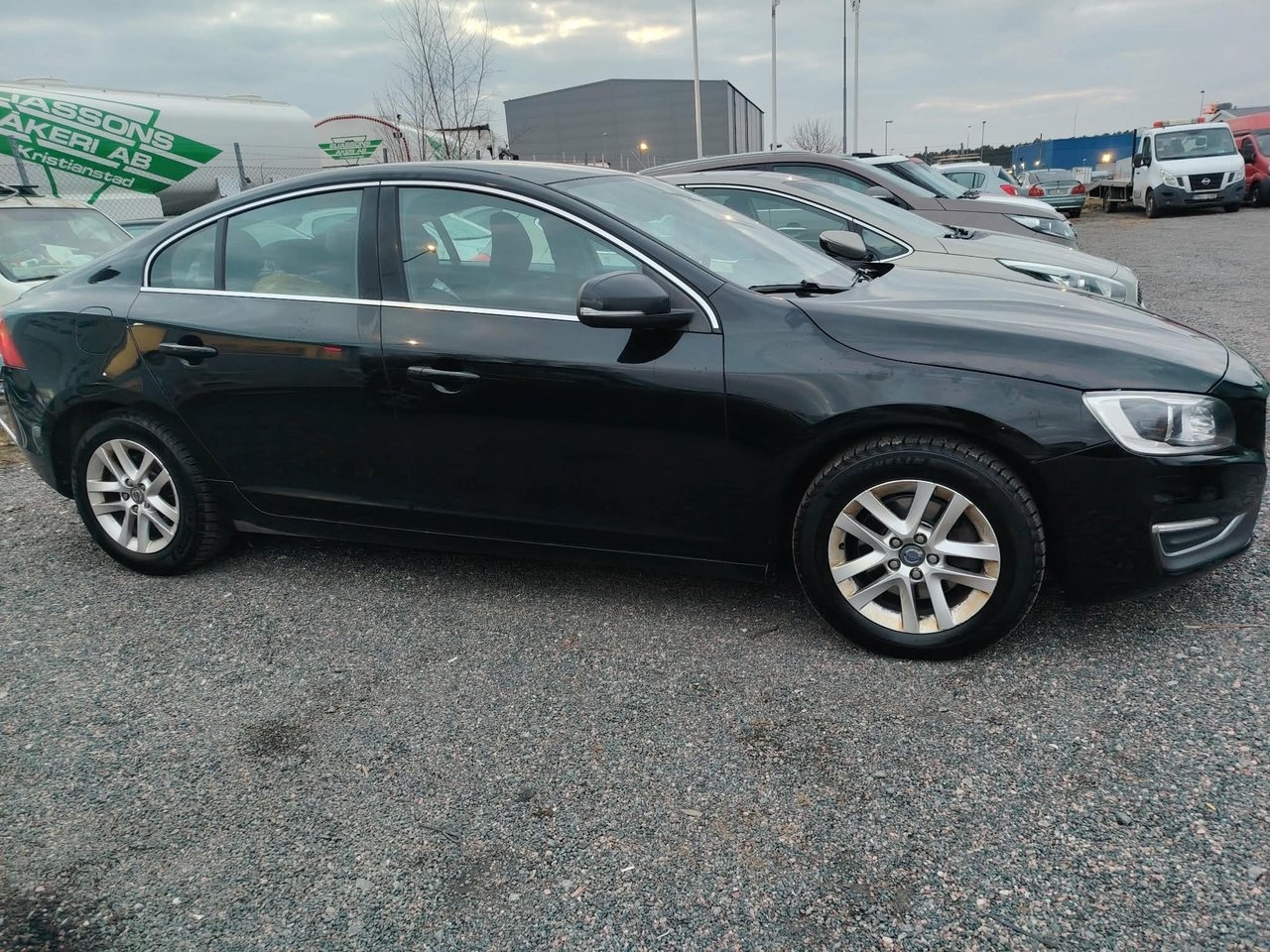 Volvo S60 D4 Momentum Euro 6 2015, bild 3/26