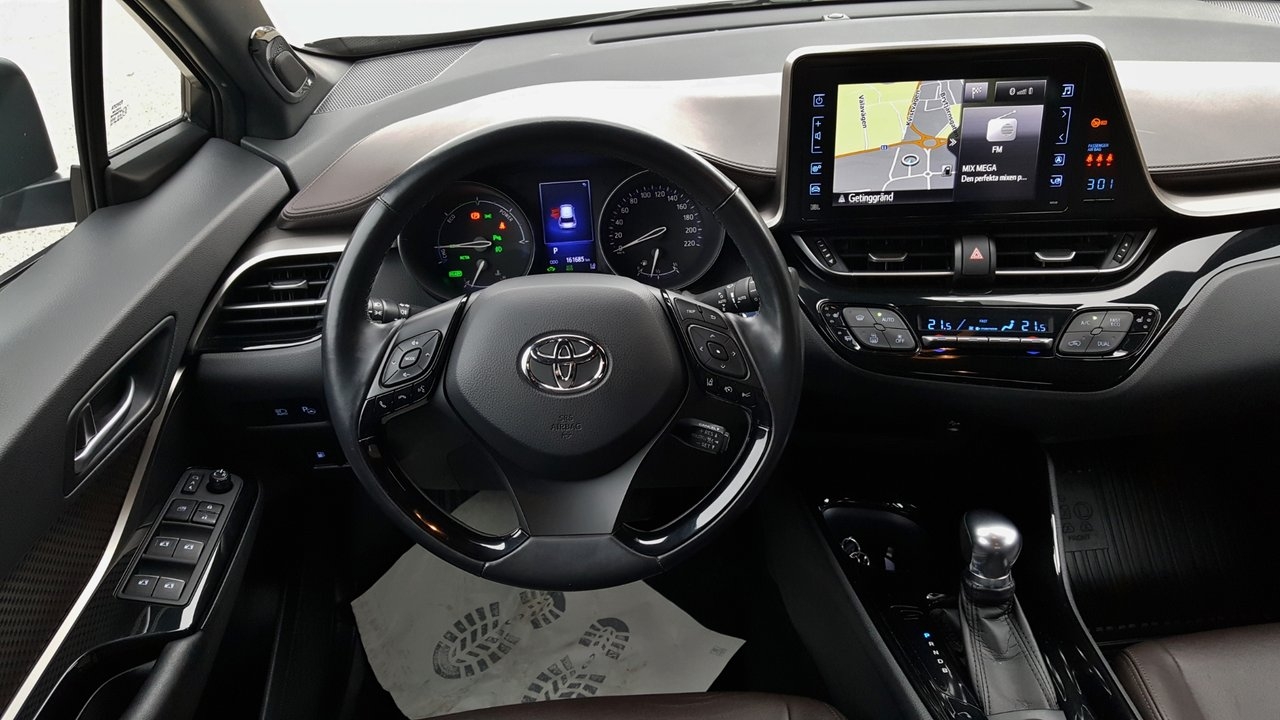 Toyota C-HR 1.8 Hybrid CVT Executive 2017, bild 5/26