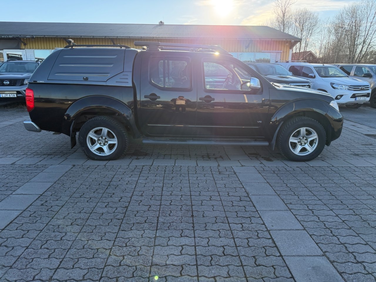 Nissan Navara 3.0dCi V6 4X4 LÄDER 2012, bild 6/10