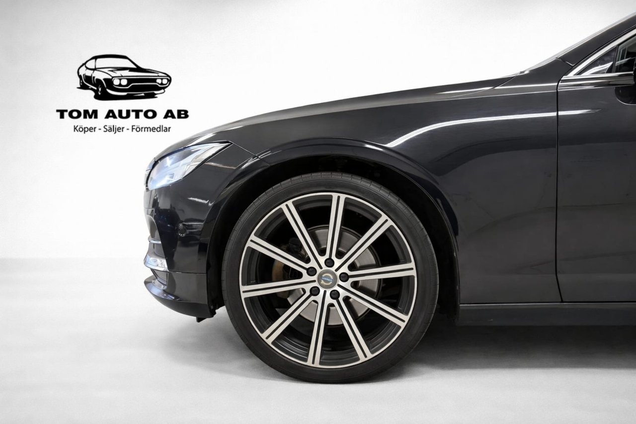 Volvo V90 D5 AWD Geartronic Momentum 2017, photo 3/10