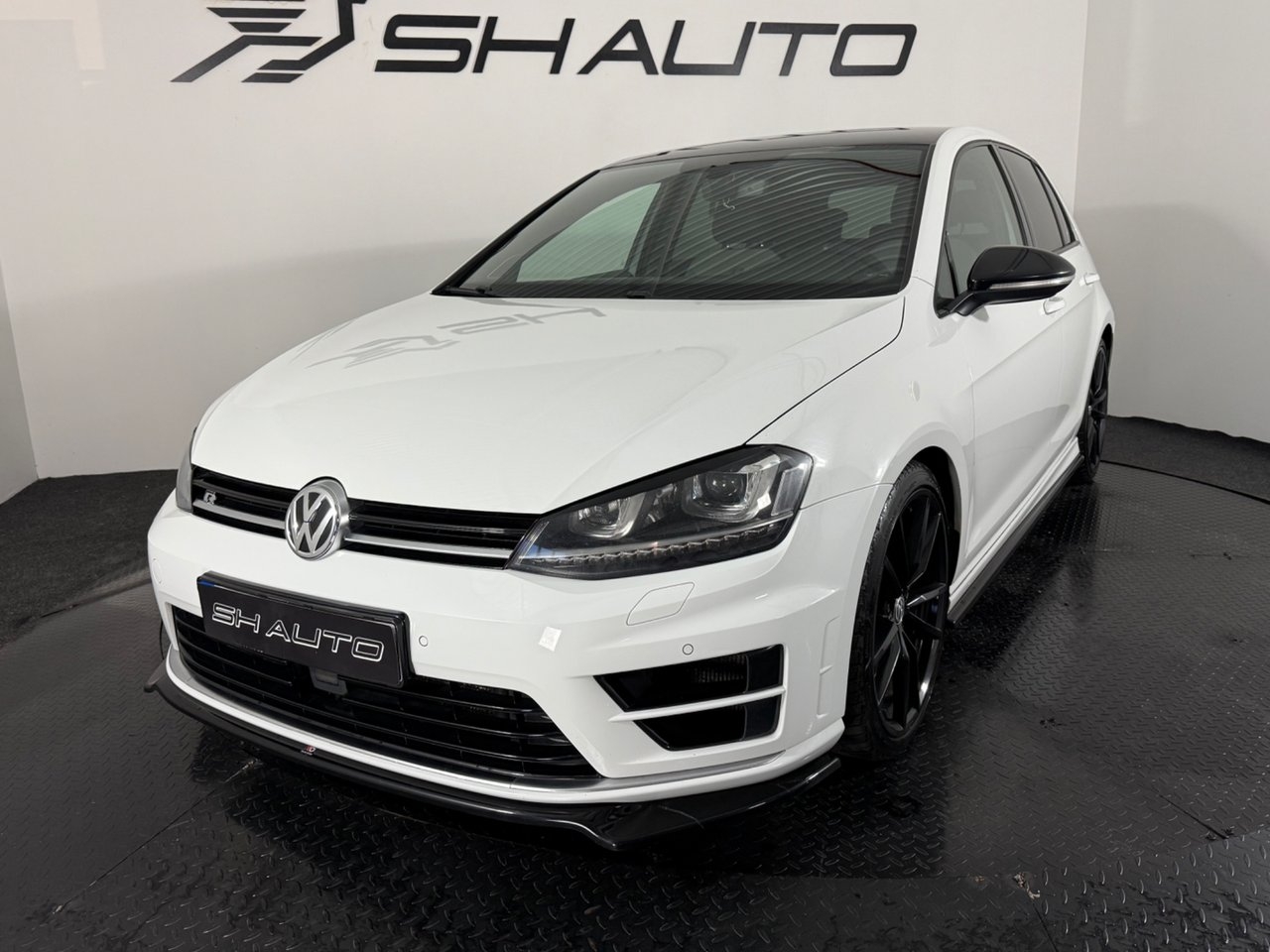 Volkswagen Golf R 2.0 TSI BMT 4Motion 2017, bild 2/10