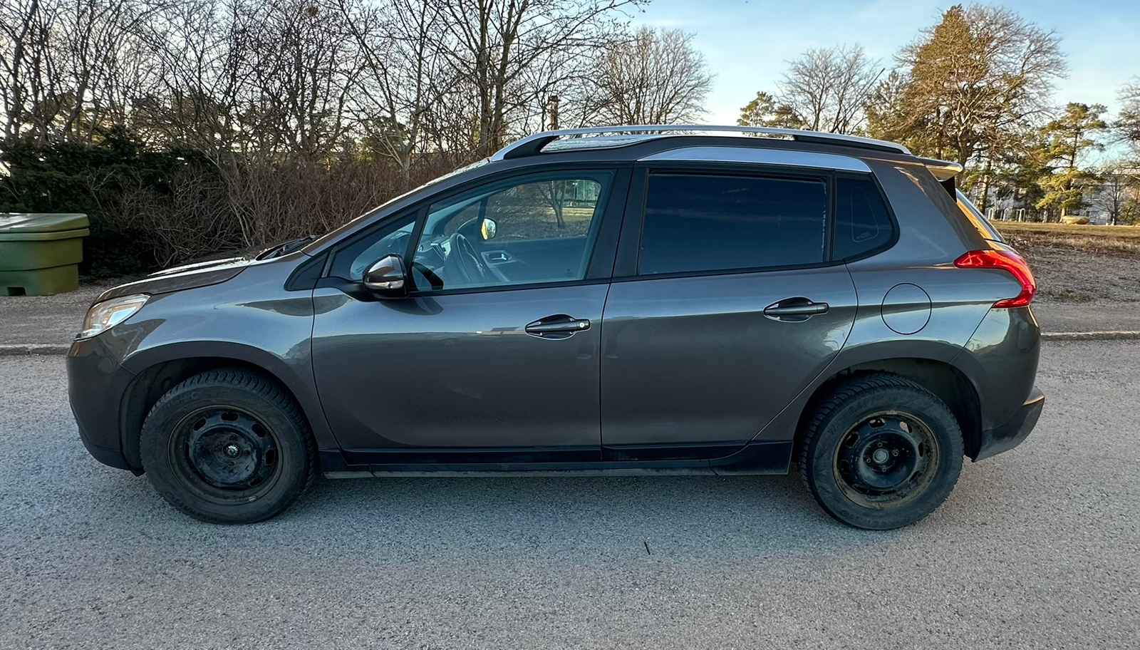 Peugeot 2008 1.2 e-THP EGS 2015, bild 4/6