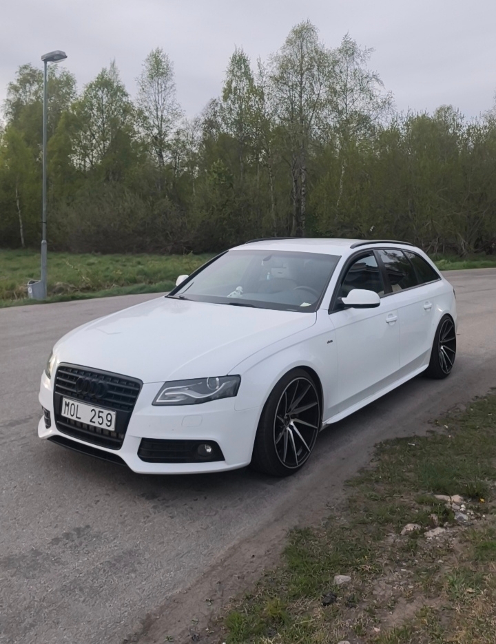 Audi A4 2.0 TDI S line 2010, bild 7/7