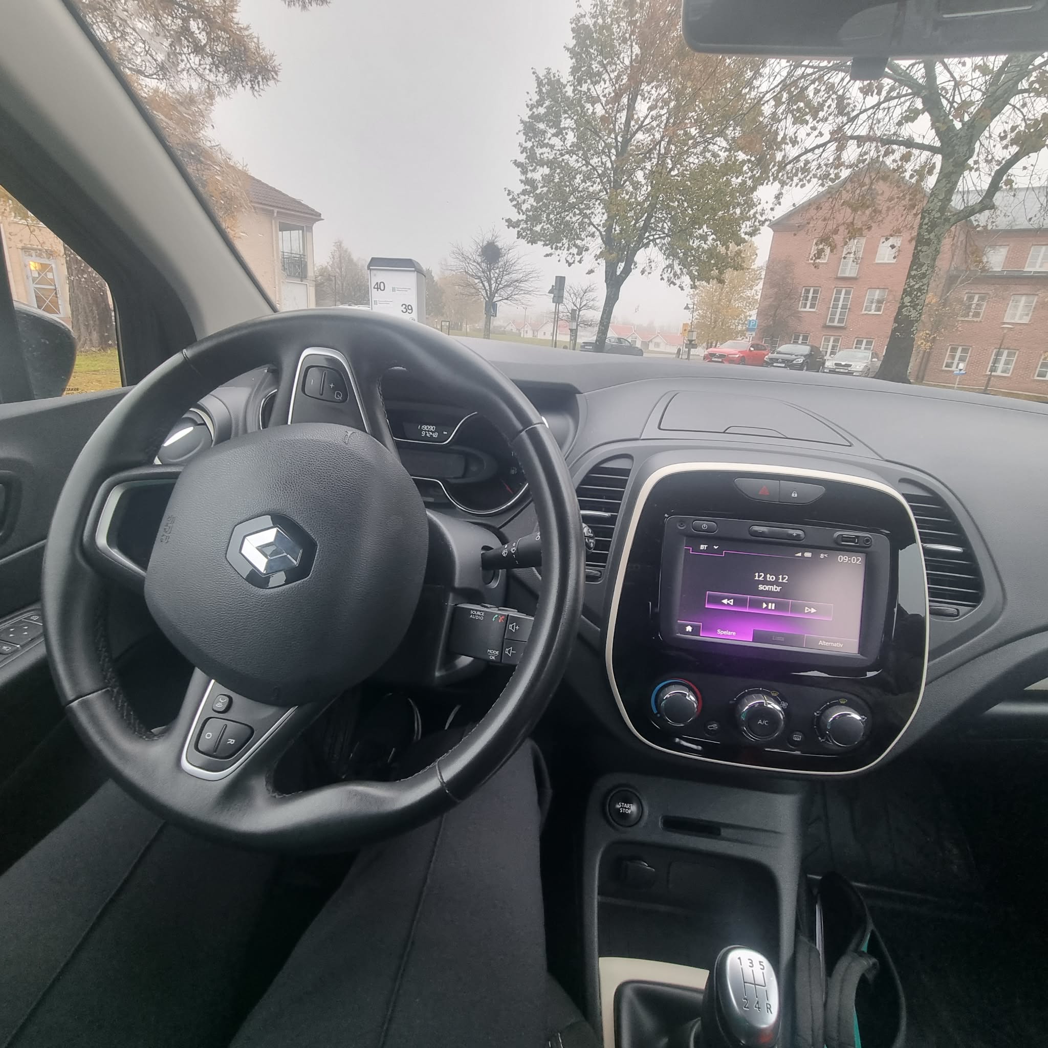 Renault Captur 0.9 TCe Manuell 2019, kuva 4/9