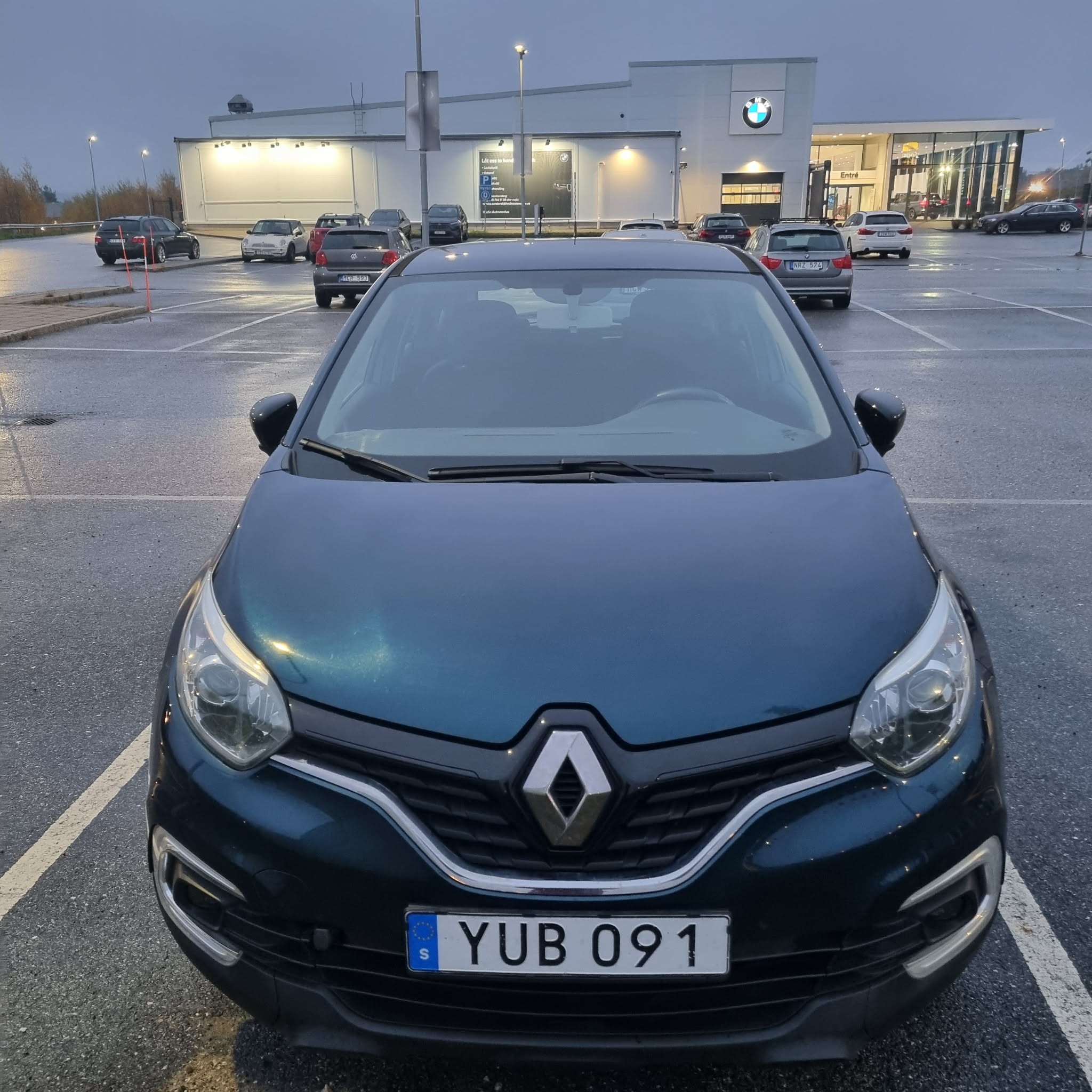 Renault Captur 0.9 TCe Manuell 2019, kuva 3/9
