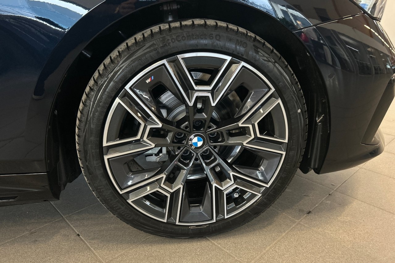 BMW 530 e xDrive Touring 2025, bild 6/10
