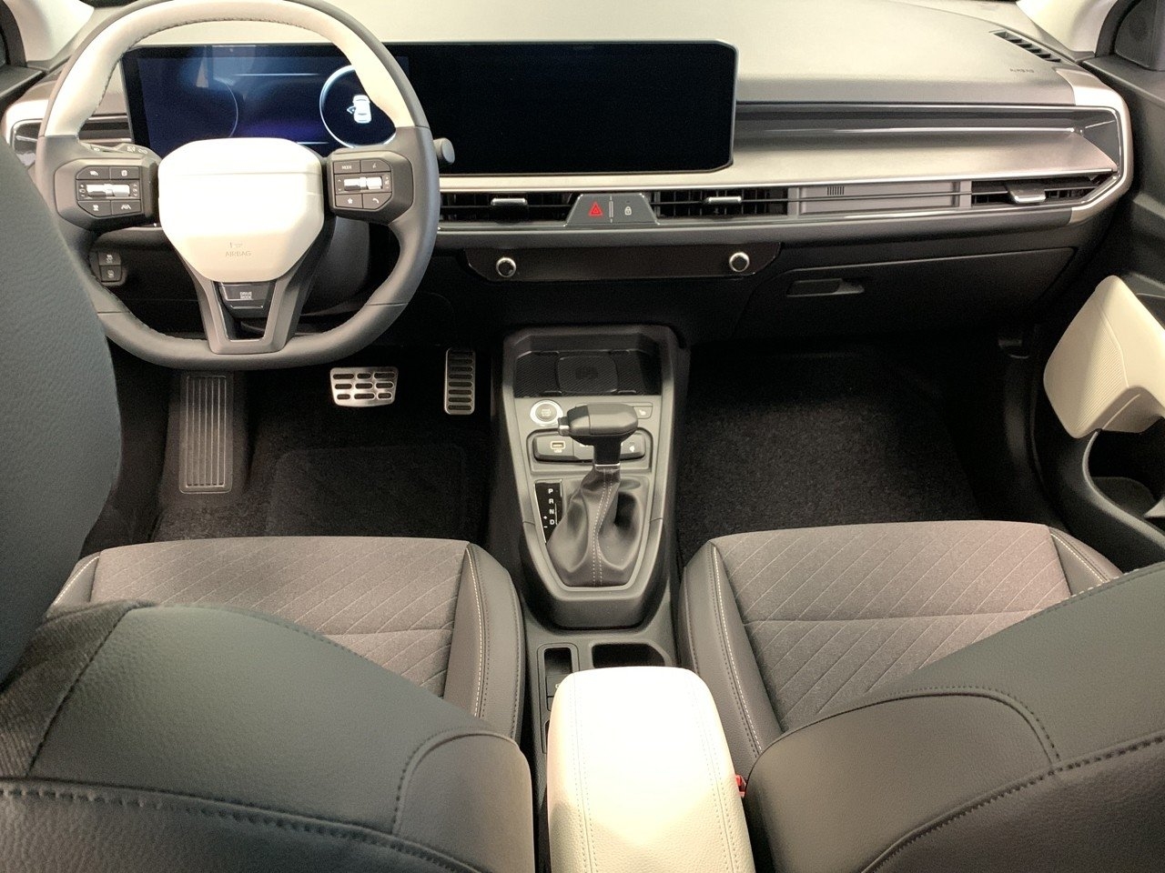 Kia Stonic 1.0 T-GDI DCT GT-Line 2026, photo 7/29
