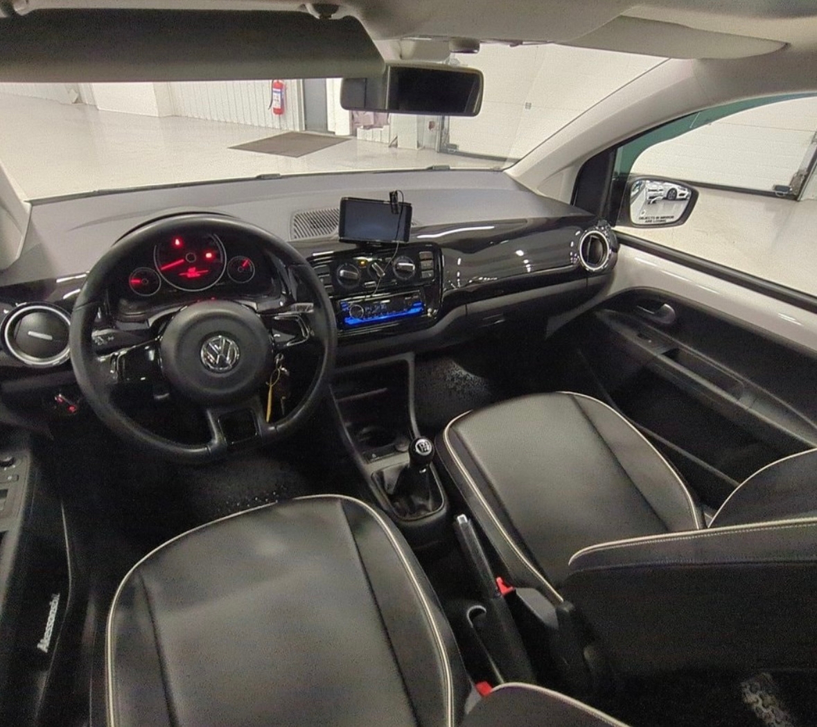 Volkswagen UP! 5-dörrar 1.0 MPI Manuell 2013, bild 5/7