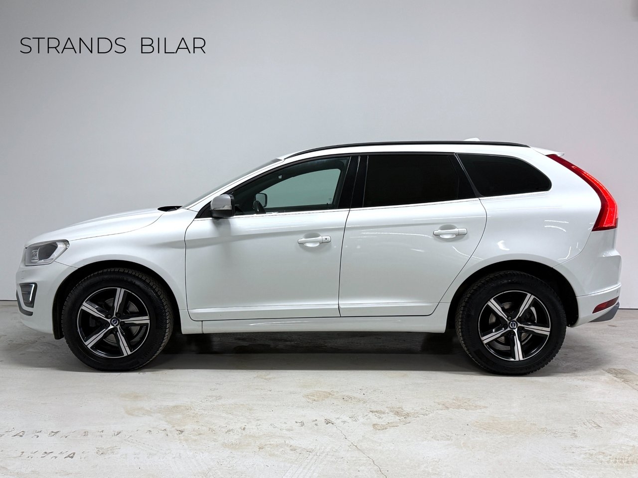Volvo XC60 D3 R-Design 2017, kuva 5/10