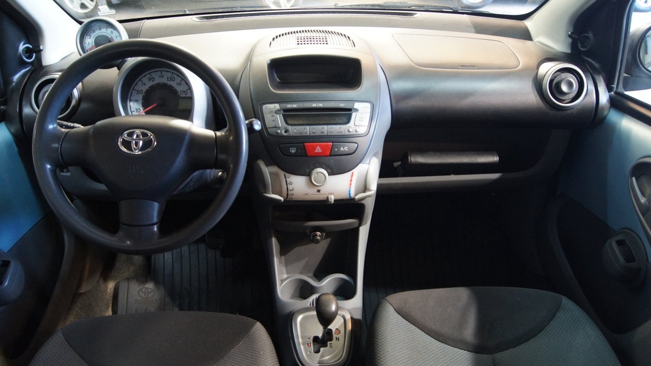 Toyota Aygo 5-dörrar 1.0 VVT-i MultiMode 2005, bild 7/9