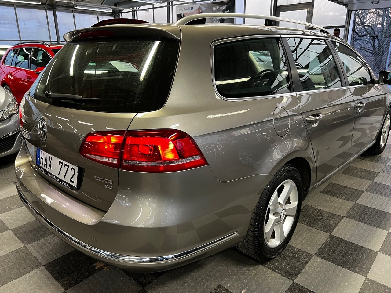 Volkswagen Passat 2012, bild 5/10