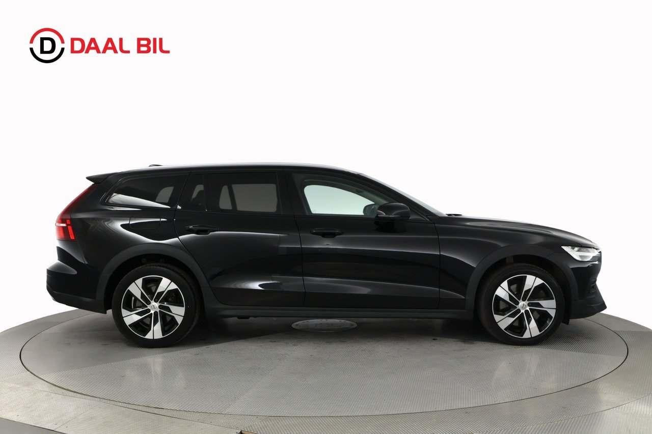Volvo V60 Cross Country 2020, kuva 5/10