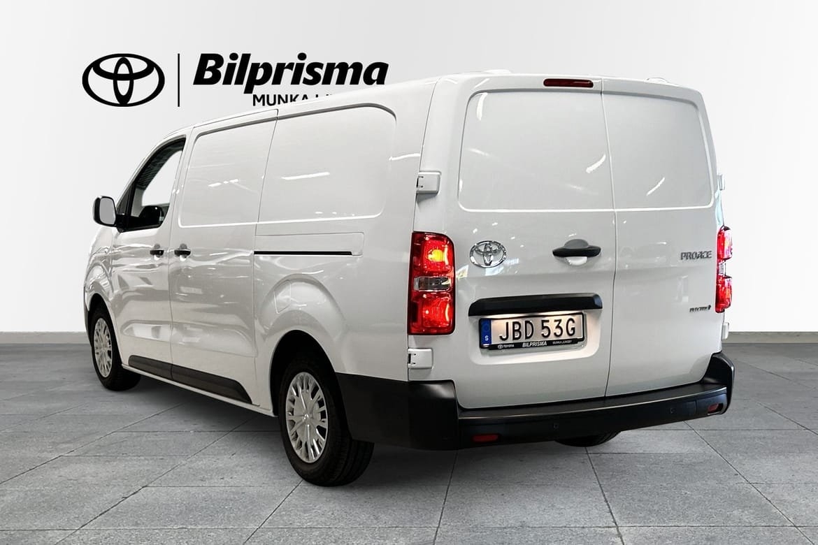 Toyota Proace kWh Comfort 2 dörrar 2025, bild 2/10