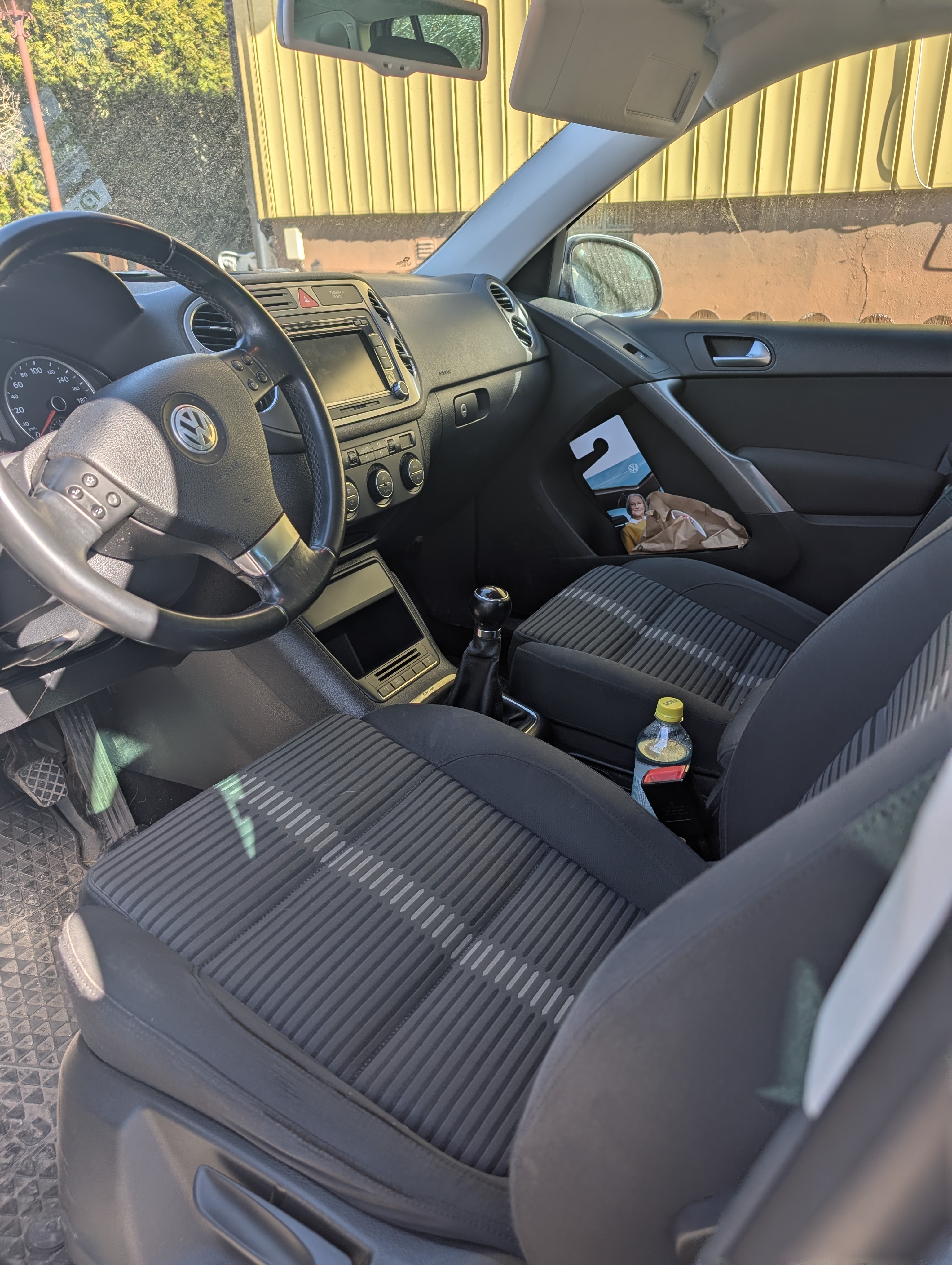 Volkswagen Tiguan 2010, bild 6/7