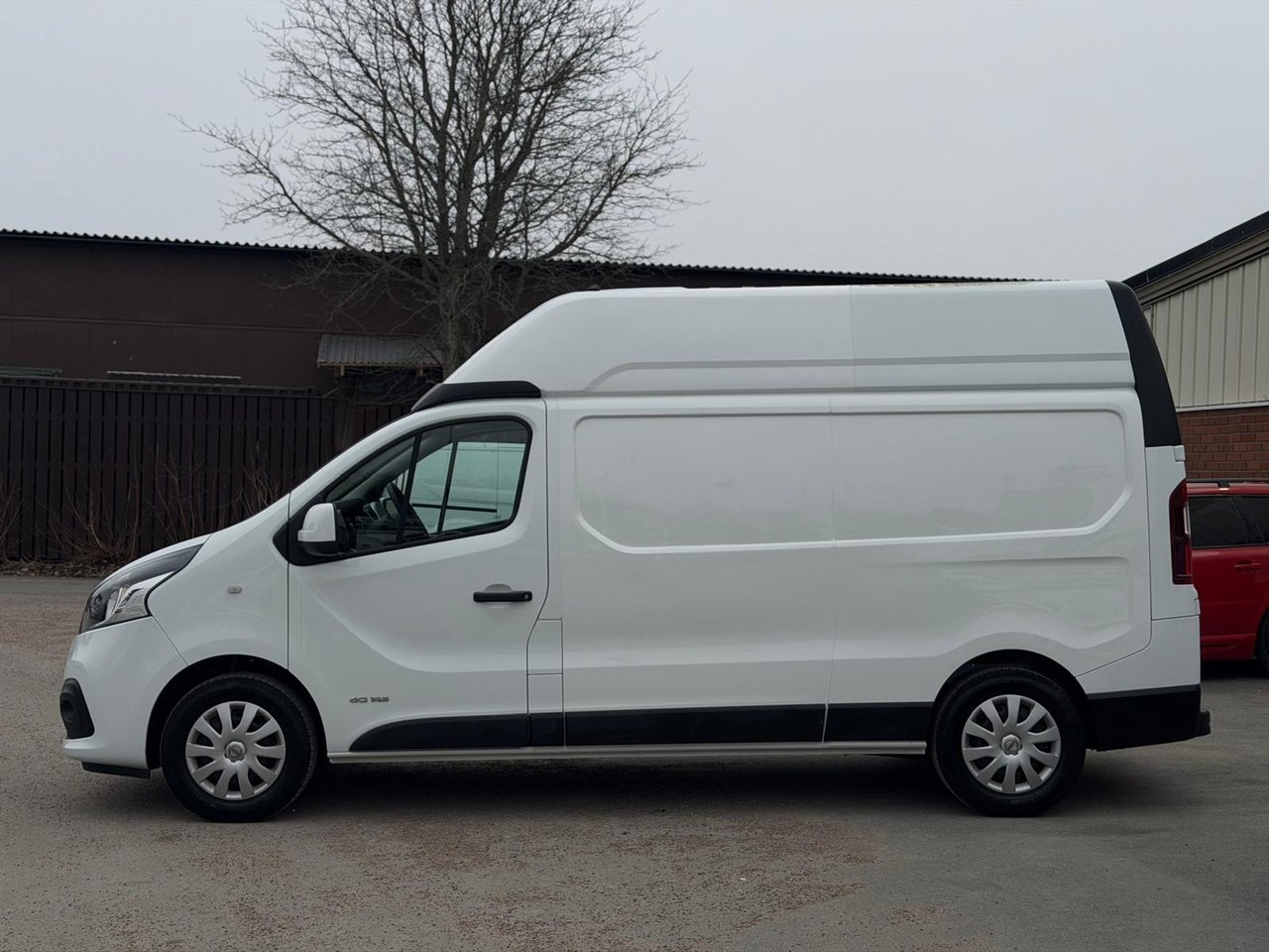 Nissan NV300 2020, bild 5/19