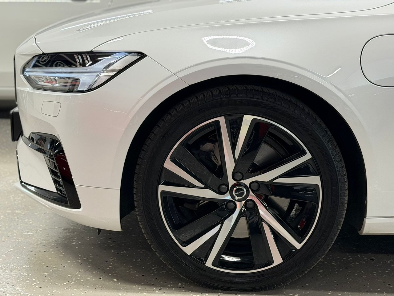 Volvo V90 2021, photo 6/27