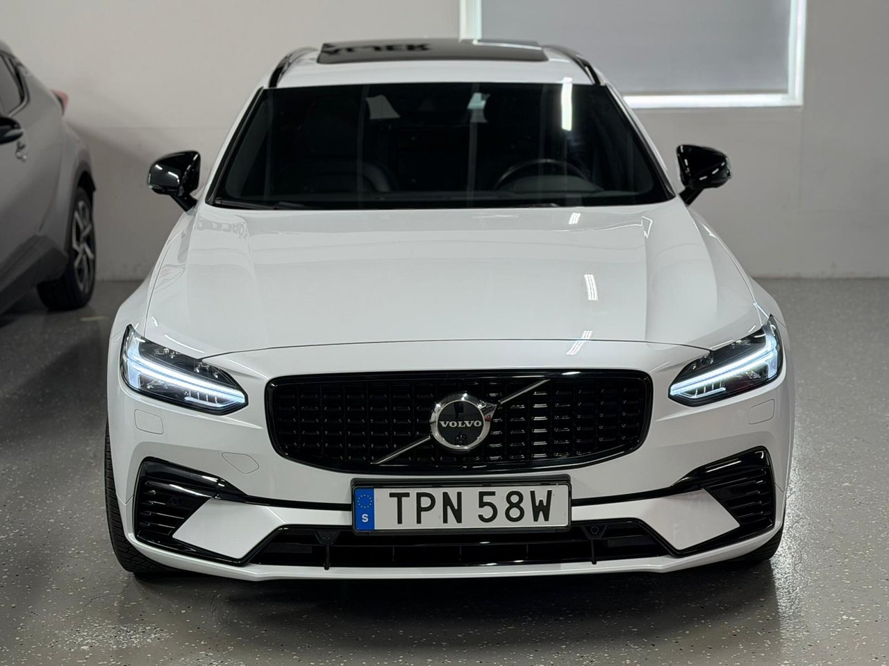 Volvo V90 2021, photo 2/27