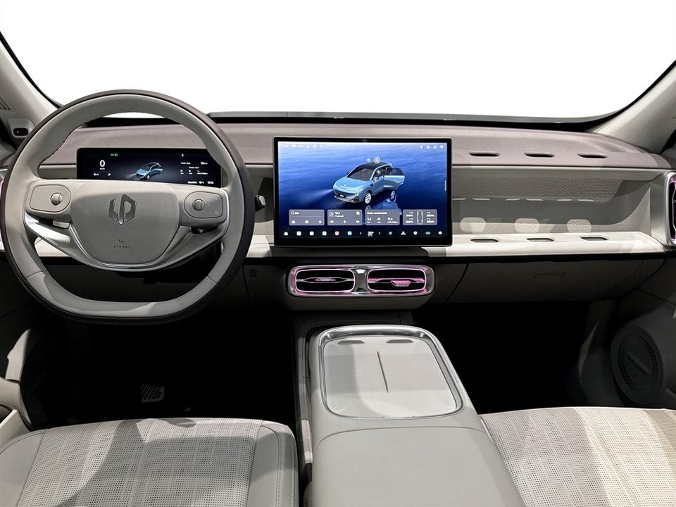 Leapmotor B10 EREV Design 2026, bild 4/10