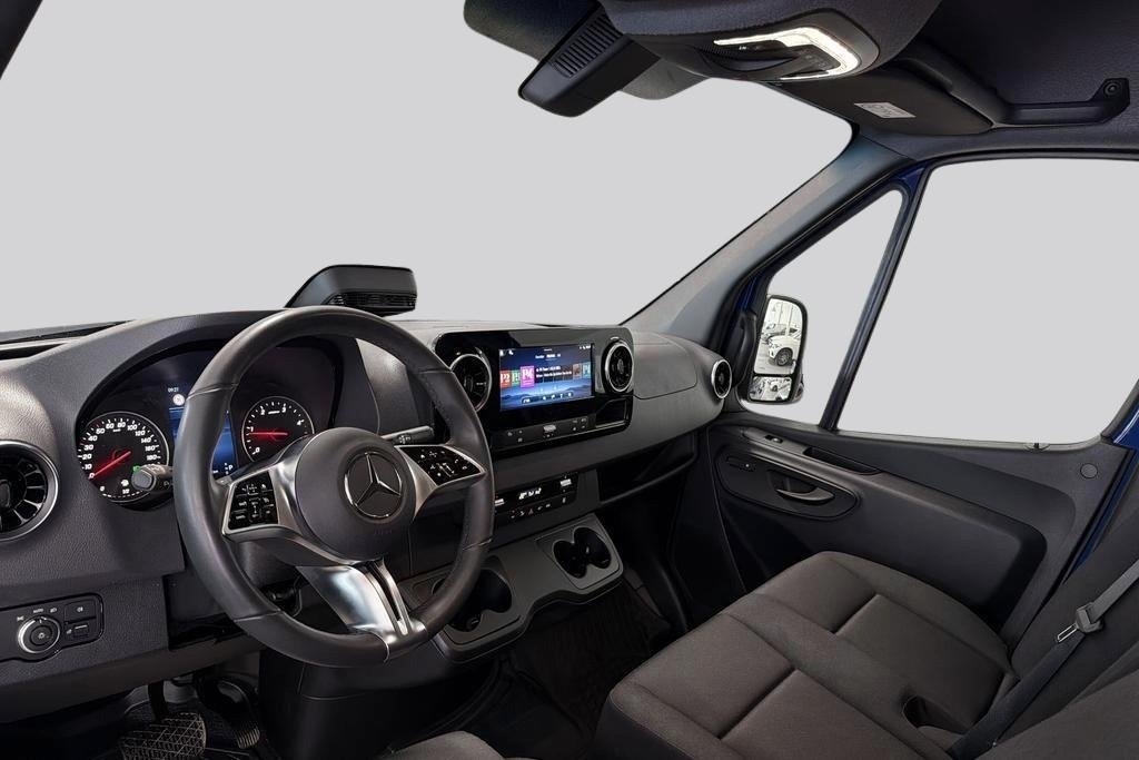 Mercedes-Benz Sprinter 319 CDI 4X4 Skåp 2026, bild 7/10