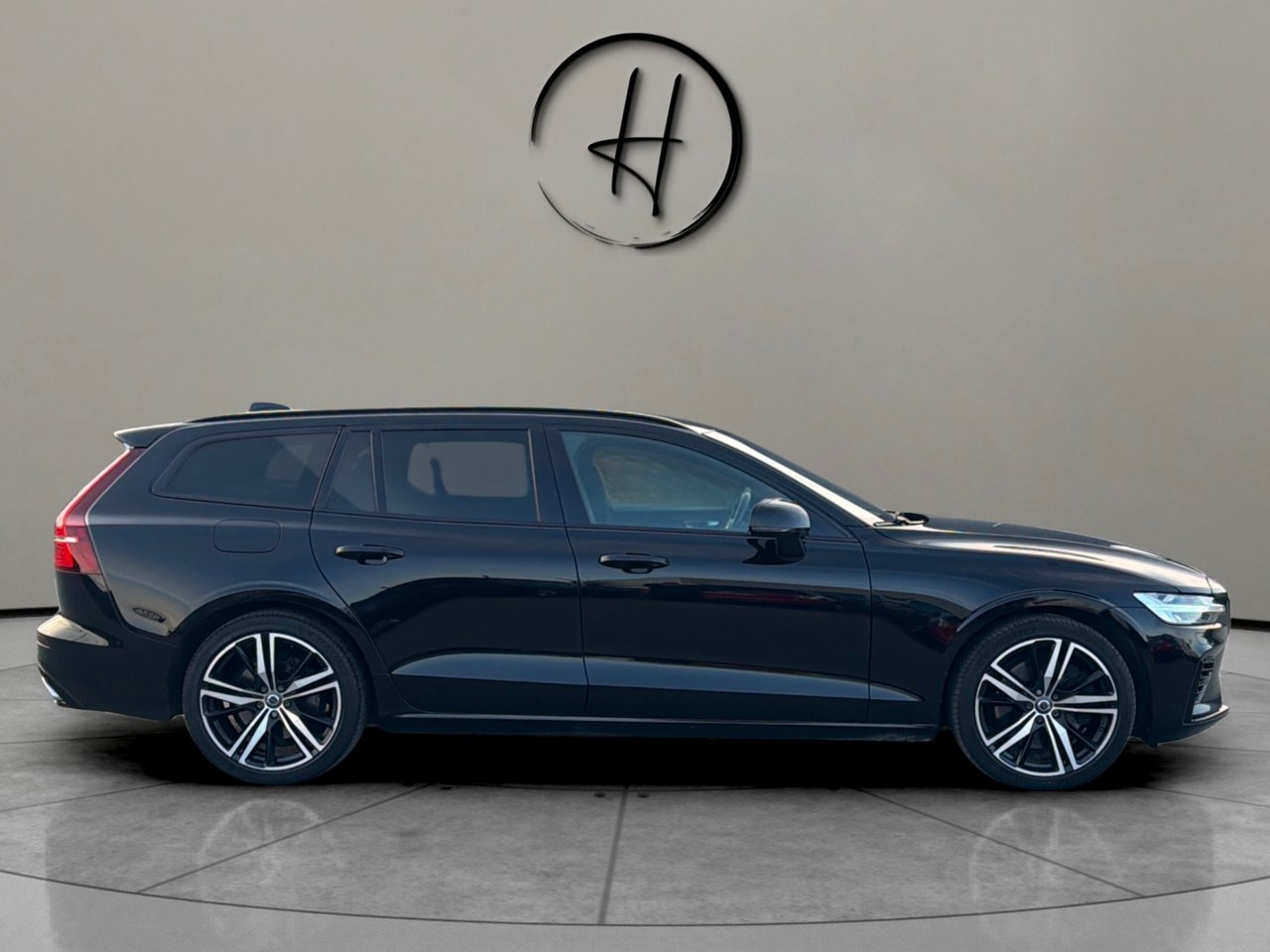 Volvo V60 T6 AWD 340hk Recharge R-Design 2021, bild 7/29