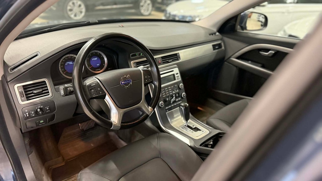 Volvo S80 2010, kuva 6/10