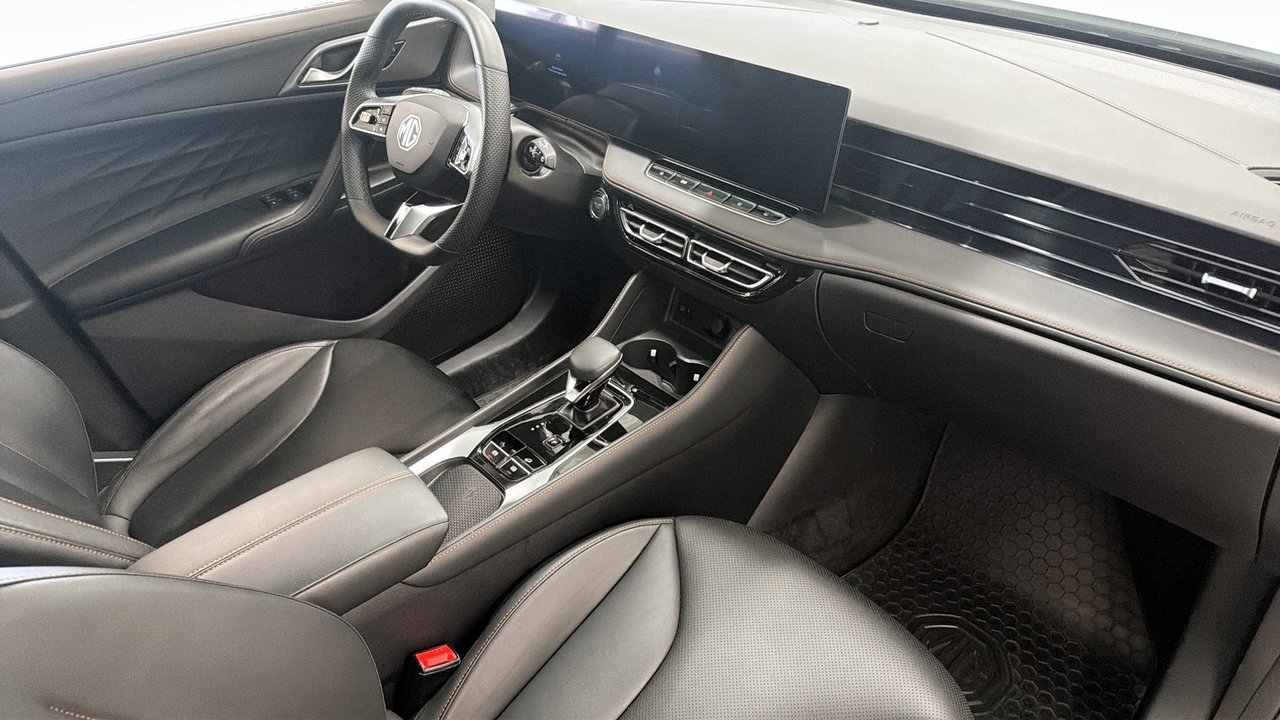 MG HS LUXURY PLUG-IN 2024, photo 3/12