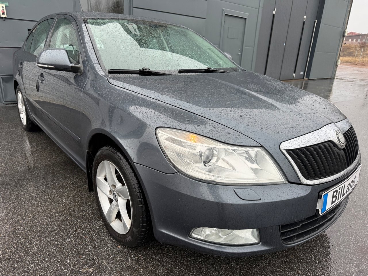 Skoda Octavia 1.6 TDI Elegance Euro 5 2010, bild 3/10
