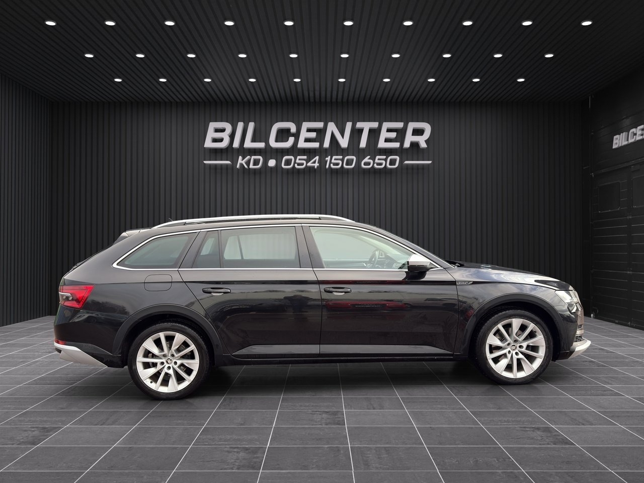 Skoda Superb 2021, bild 5/10