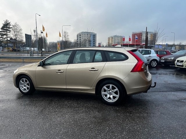 Volvo V60 2012, bild 2/9