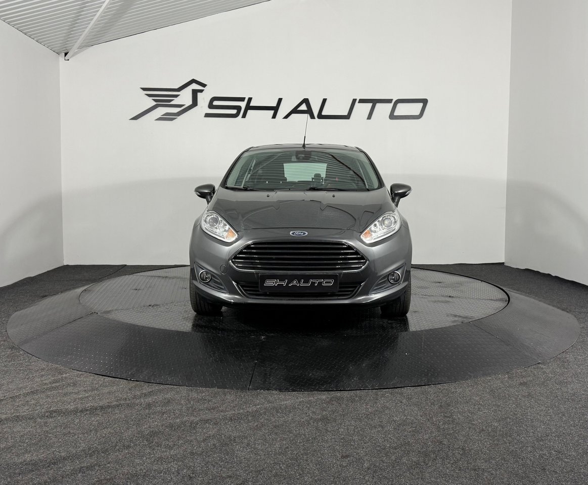 Ford Fiesta 1.0 EcoBoost Titanium 2017, bild 2/10