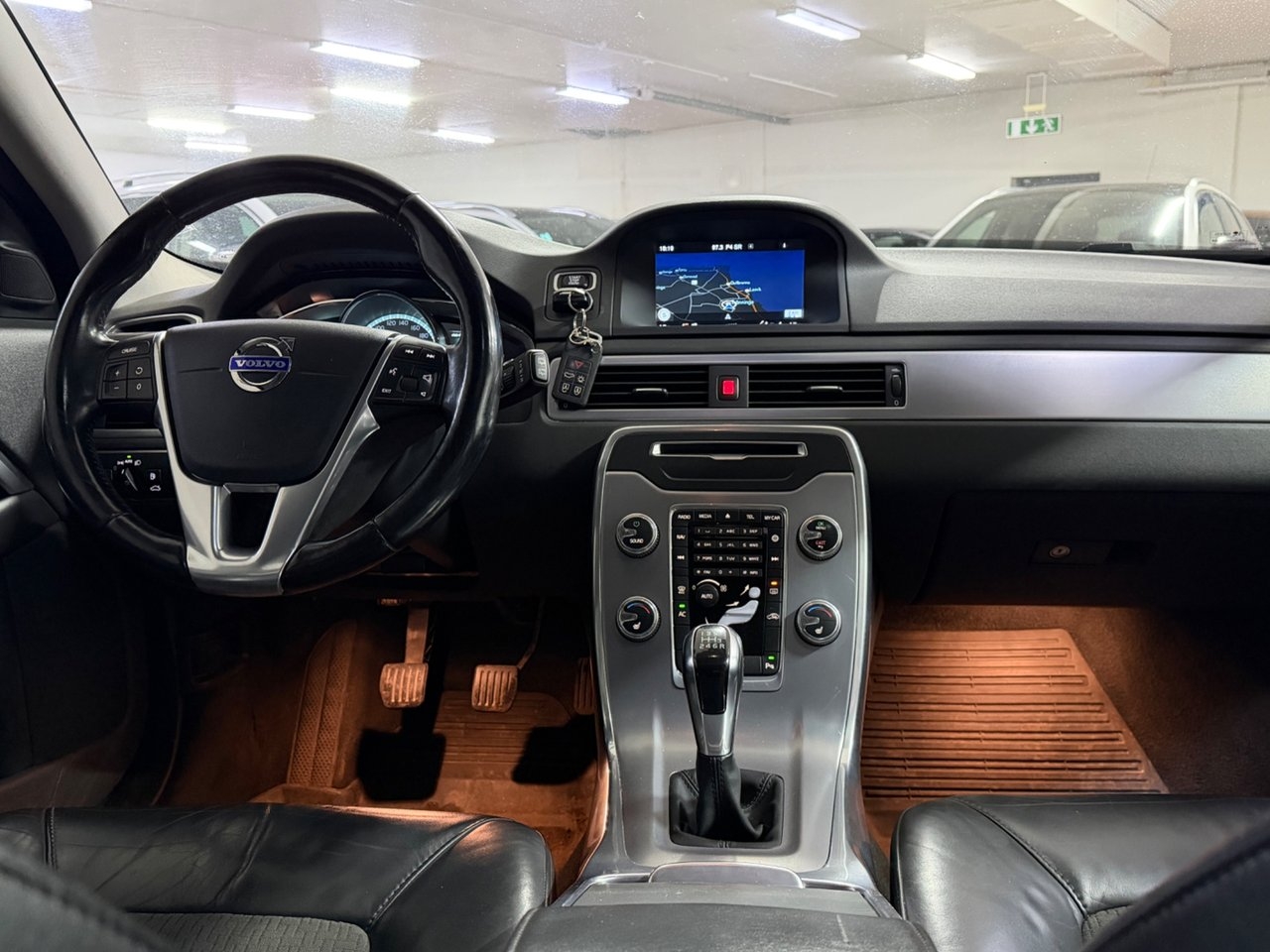 Volvo V70 D4 Momentum 181hk / Taklucka 2015, bild 7/10