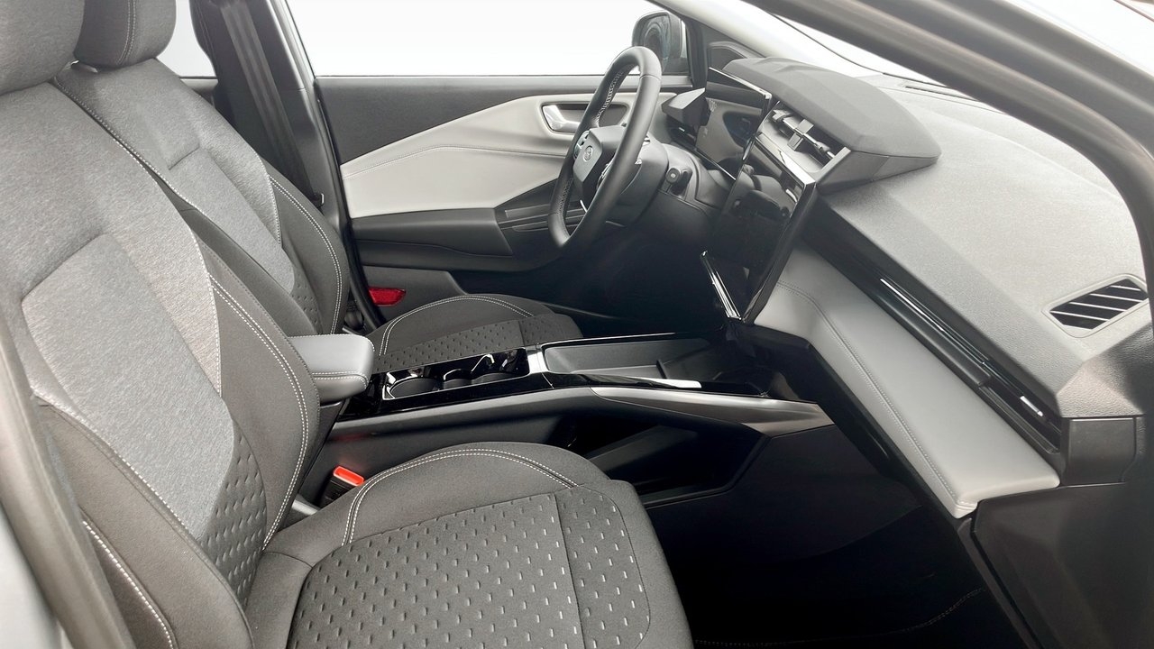 Ford Puma GEN-E 168HK ( demo ) 2026, photo 3/9