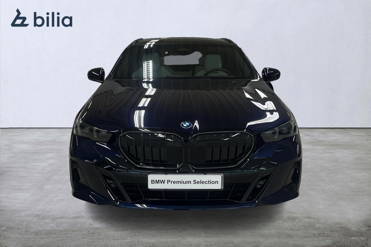 BMW 550 e xDrive Touring M-Sport Pro 2026, bild 5/10